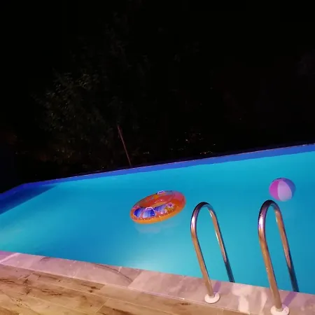 Honeymoon Villa Efem With Jacuzzi
