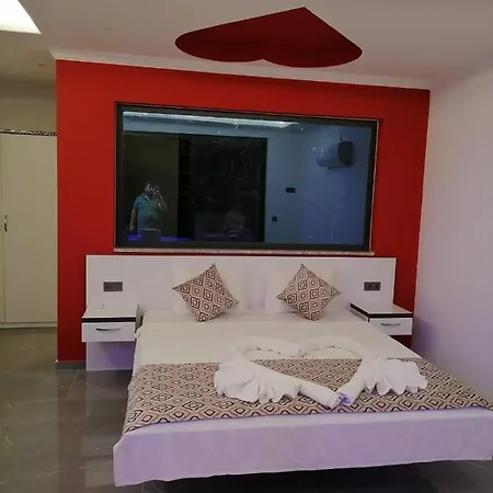 Βίλα Honeymoon Villa Efem With Jacuzzi Κας